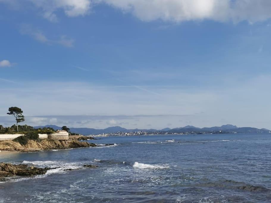 Appartement La Tranquillite, 2Mn A Pieds Mer Frejus Exterior photo